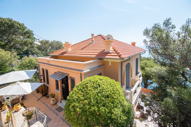 Maison &agrave; vendre - 6 pi&egrave;ces - 229,23 m2 - Nice - 06 - PROVENCE-ALPES-COTE-D-AZUR