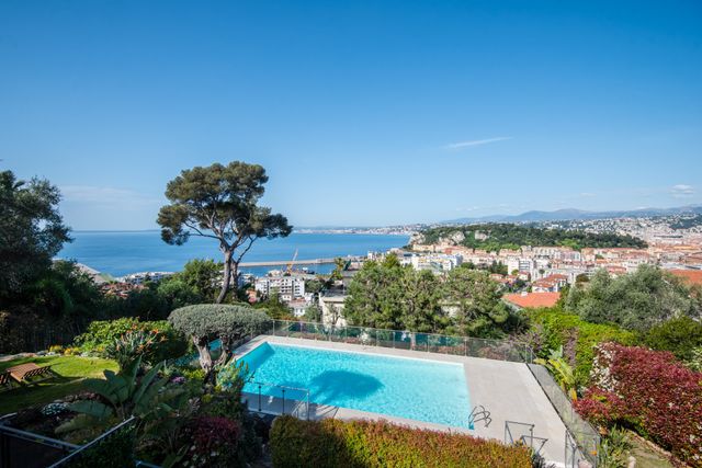 Appartement F6 &agrave; vendre - 6 pi&egrave;ces - 200,12 m2 - Nice - 06 - PROVENCE-ALPES-COTE-D-AZUR