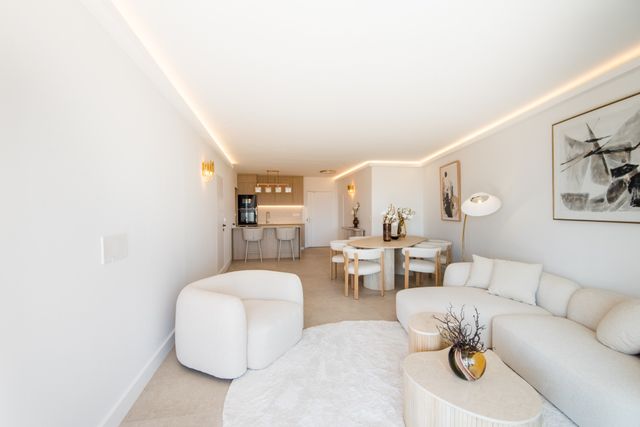 Appartement F3 &agrave; vendre - 3 pi&egrave;ces - 110,32 m2 - Nice - 06 - PROVENCE-ALPES-COTE-D-AZUR