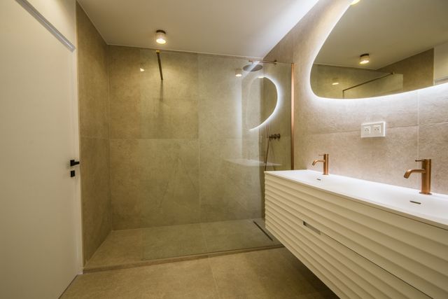 Appartement F3 &agrave; vendre - 3 pi&egrave;ces - 110,32 m2 - Nice - 06 - PROVENCE-ALPES-COTE-D-AZUR