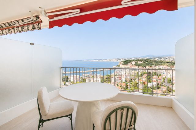 Appartement F3 &agrave; vendre - 3 pi&egrave;ces - 75,44 m2 - Nice - 06 - PROVENCE-ALPES-COTE-D-AZUR