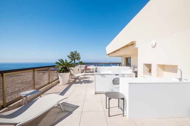 Appartement F4 &agrave; vendre - 4 pi&egrave;ces - 123,02 m2 - Nice - 06 - PROVENCE-ALPES-COTE-D-AZUR
