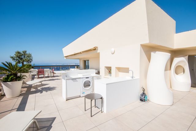 Appartement F4 &agrave; vendre - 4 pi&egrave;ces - 123,02 m2 - Nice - 06 - PROVENCE-ALPES-COTE-D-AZUR
