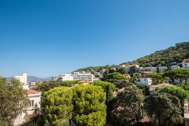 Appartement F4 &agrave; vendre - 4 pi&egrave;ces - 123,02 m2 - Nice - 06 - PROVENCE-ALPES-COTE-D-AZUR