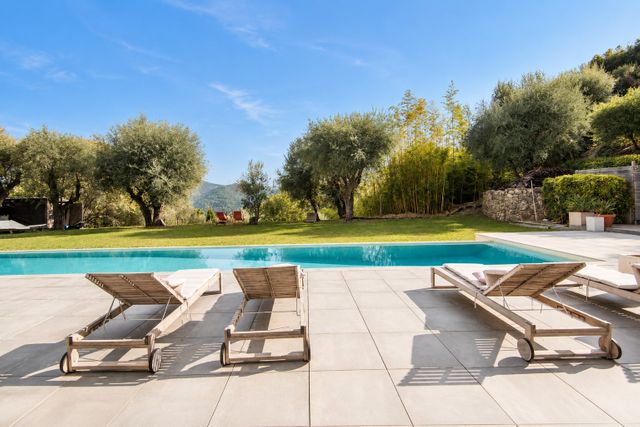 Maison &agrave; vendre - 8 pi&egrave;ces - 440 m2 - Nice - 06 - PROVENCE-ALPES-COTE-D-AZUR