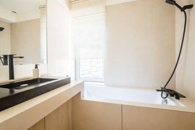 Maison &agrave; vendre - 8 pi&egrave;ces - 440 m2 - Nice - 06 - PROVENCE-ALPES-COTE-D-AZUR