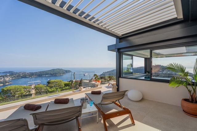 Maison &agrave; vendre - 7 pi&egrave;ces - 312 m2 - Villefranche Sur Mer - 06 - PROVENCE-ALPES-COTE-D-AZUR