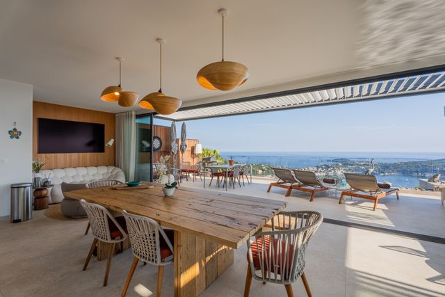 Maison &agrave; vendre - 7 pi&egrave;ces - 312 m2 - Villefranche Sur Mer - 06 - PROVENCE-ALPES-COTE-D-AZUR