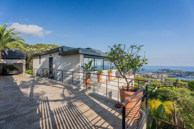Maison &agrave; vendre - 7 pi&egrave;ces - 312 m2 - Villefranche Sur Mer - 06 - PROVENCE-ALPES-COTE-D-AZUR