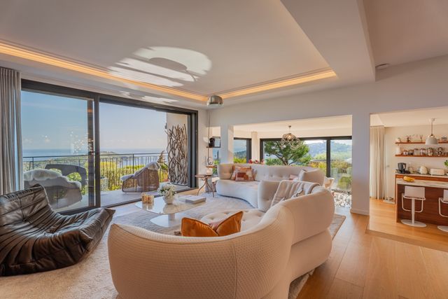 Maison &agrave; vendre - 7 pi&egrave;ces - 312 m2 - Villefranche Sur Mer - 06 - PROVENCE-ALPES-COTE-D-AZUR